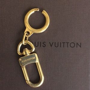 LOUIS VUITTON auth. keyring chain strap extender.